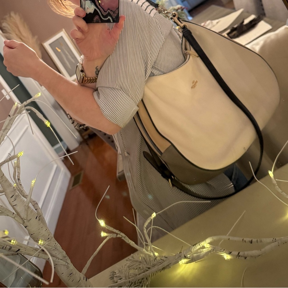 Coach Cream Leather Shoulder Bag- Multi-color Accents - Picture 11 of 13